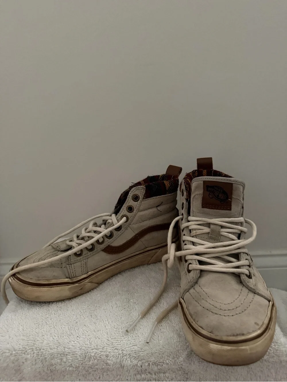 Vans Women’s Beige High-Top Skate Sneakers